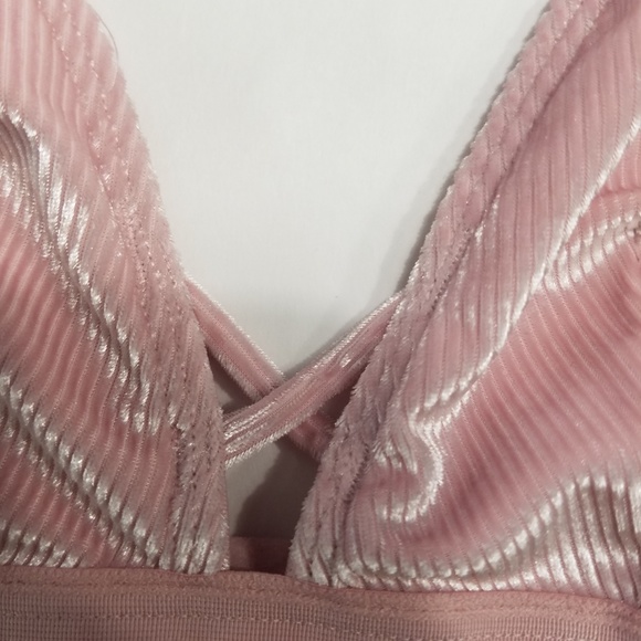 {NWT} PINK | Triangle Unlined Bralette Light Pink - Picture 3 of 7